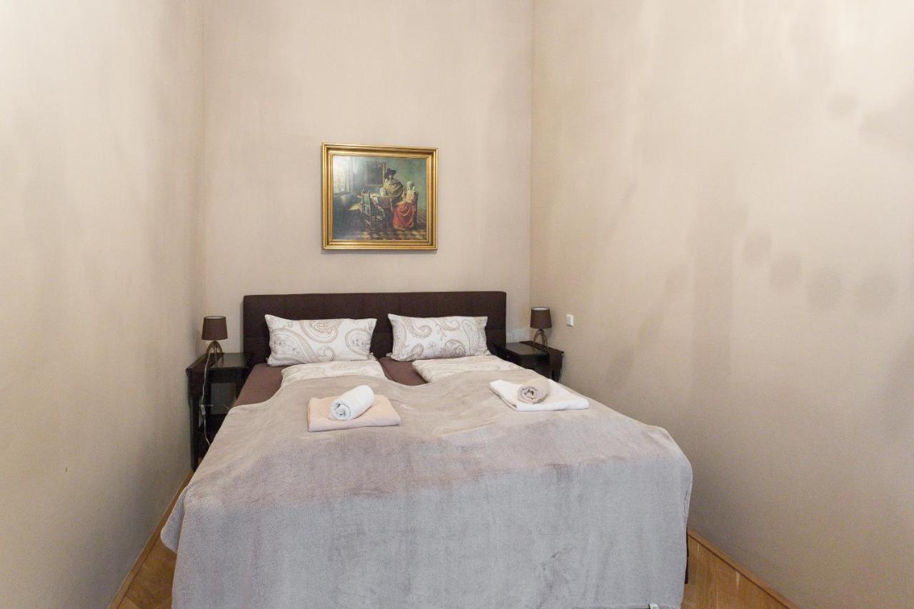 Urban Downtown City Center Apartments Vienna Room photo